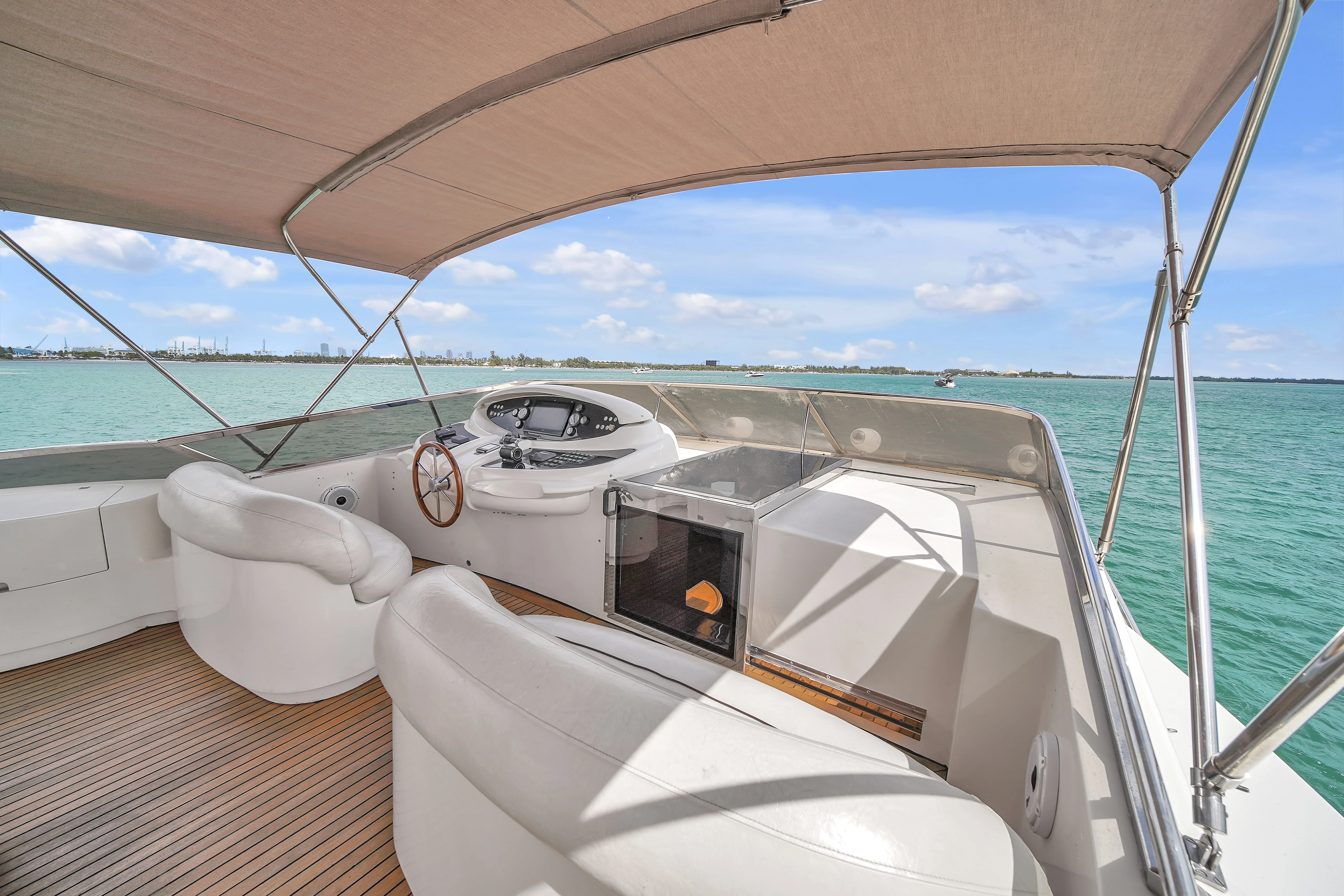 105ft Azimut Daniela interior lighting
